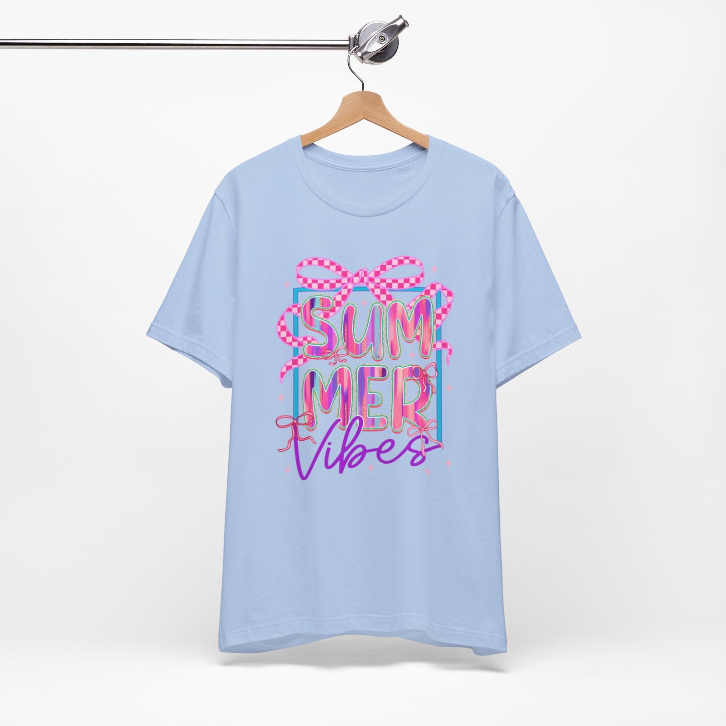 ☀️ Camiseta Summer Vibes: una camiseta gráfica bonita y cómoda para días de playa, barbacoas y vacaciones.