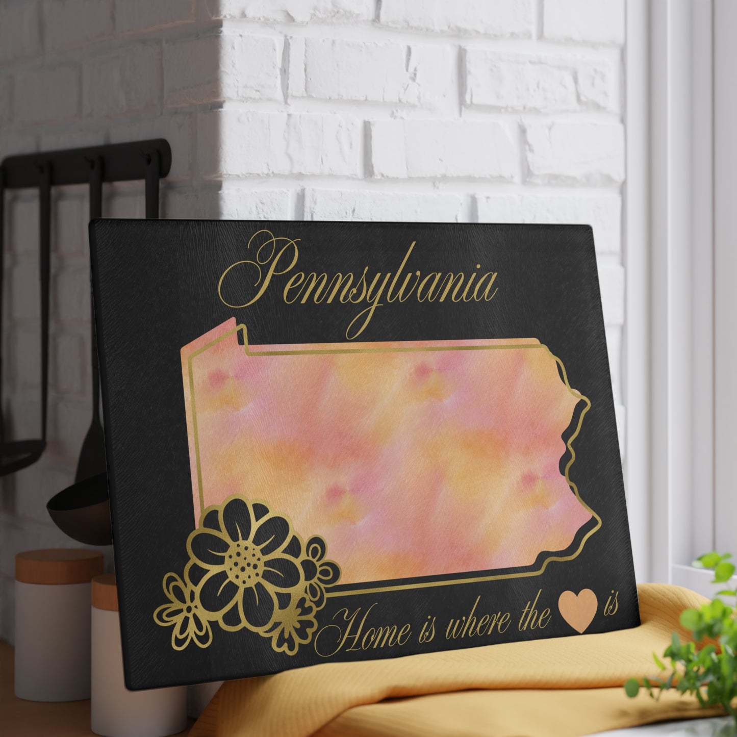🧡 Pennsylvania State Cutting Board – Warm Peach Tones & Elegant State Pride
