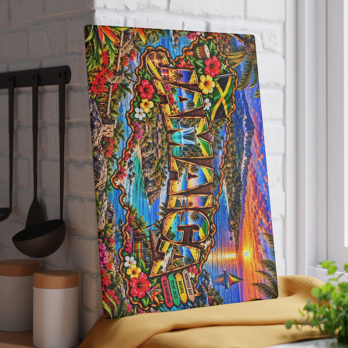 Jamaica Glass Cutting Board – Tropical Island Map, Jamaican Flag, Waterfalls, Palm Trees & Caribbean Sunset Kitchen Déco