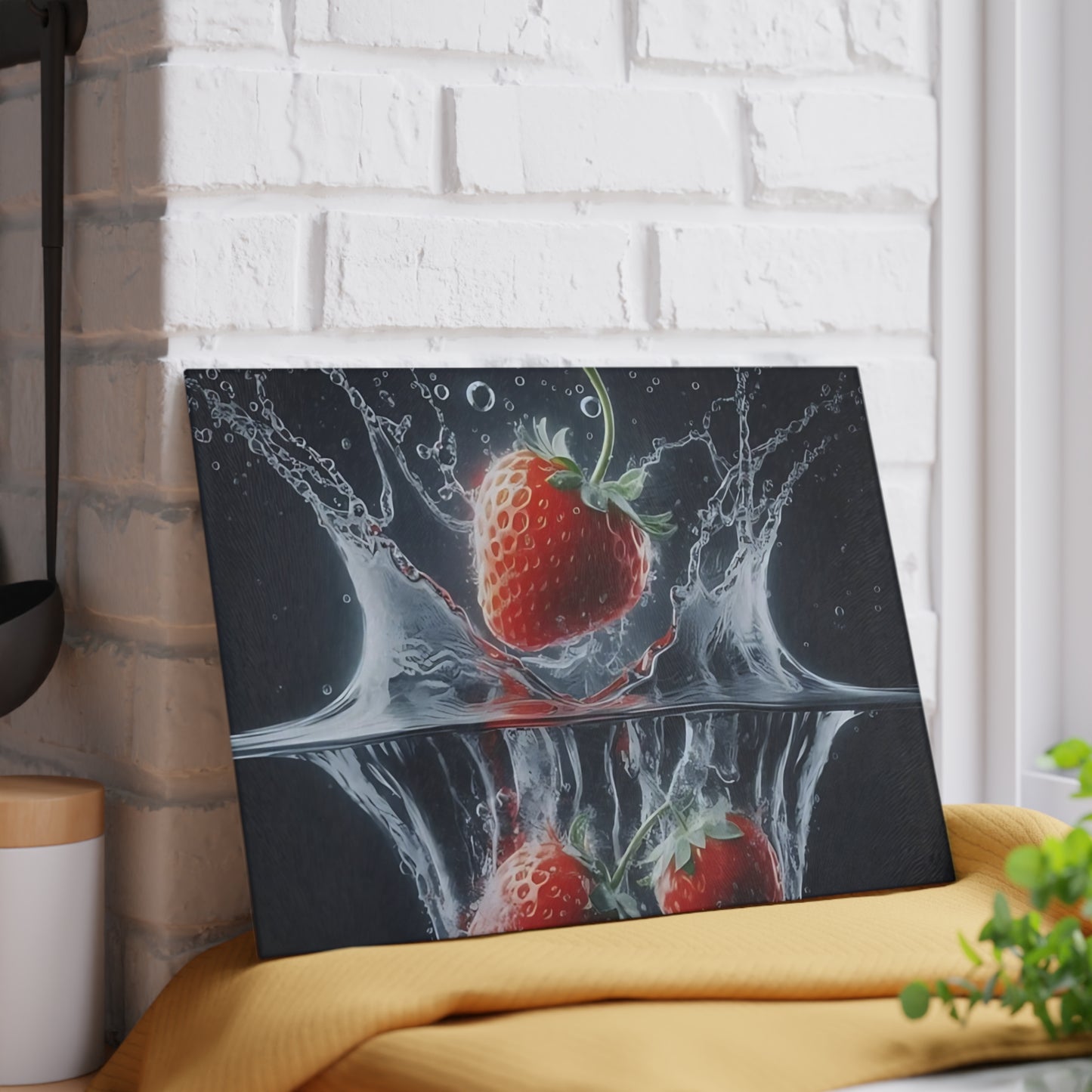 🍓 Strawberry Splash Glass Cutting Board – Bold Berry Pop for Your Kitchen