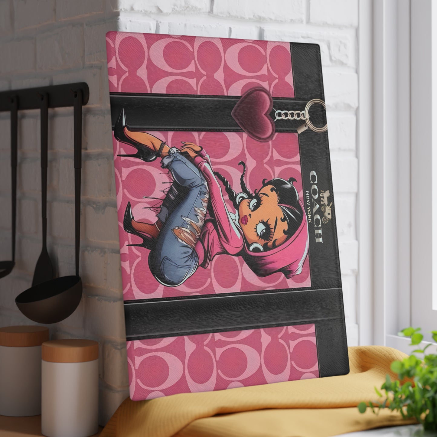 Tabla de cortar rosa retro chic: elegante decoración de cocina de vidrio con estilo urbano