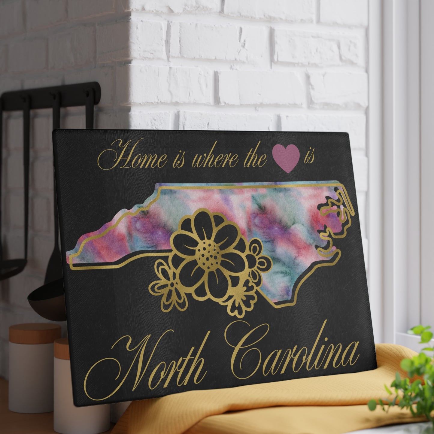 🌸 North Carolina State Cutting Board – Whimsical Watercolor Charm with Southern Flair