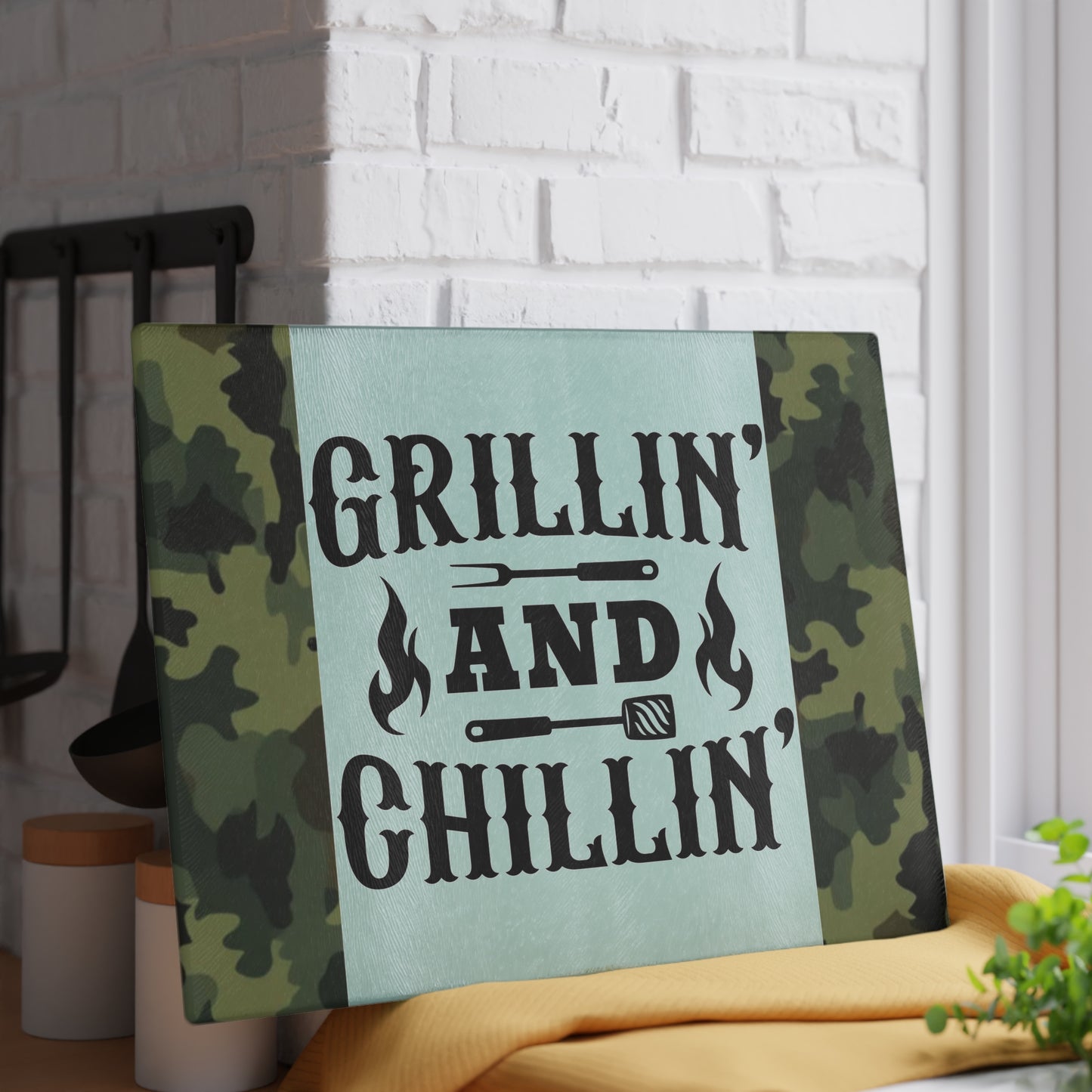 🔥 GRILLIN AND CHILLIN Glass Cutting Board – Camouflage BBQ Prep Style 🍔