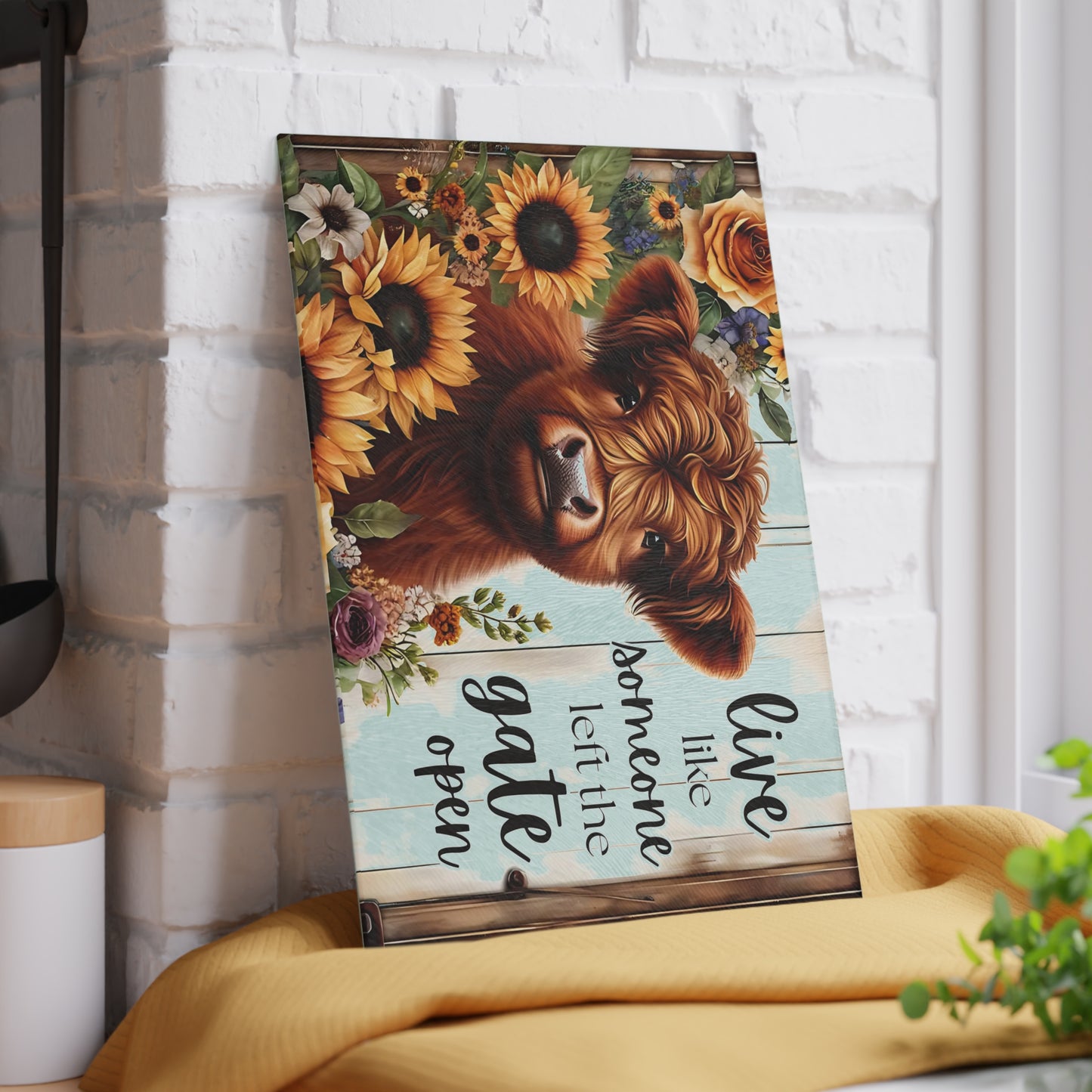 🐮🌻 Highland Cow Sunflower Cutting Board – Rustic Farmhouse Charm with Inspirational Quote 🌼🌹