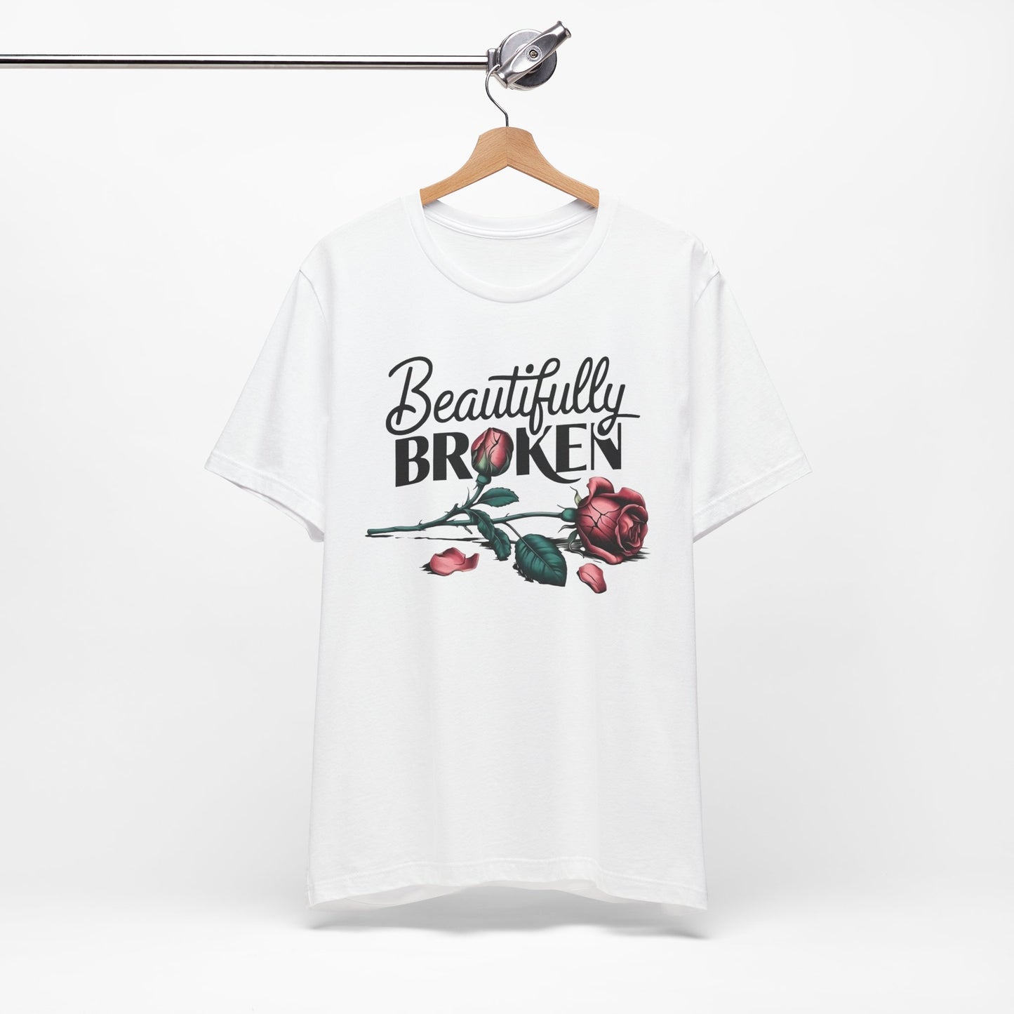 Camiseta Rosa “Beautifully Broken”: una camiseta empoderante con una elegancia suave