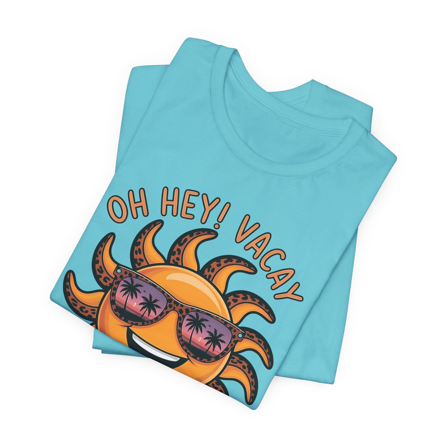 ☀️ ¡Hola! Camiseta de vacaciones – Sol sonriente con gafas de sol | Camiseta gráfica de verano para mujer
