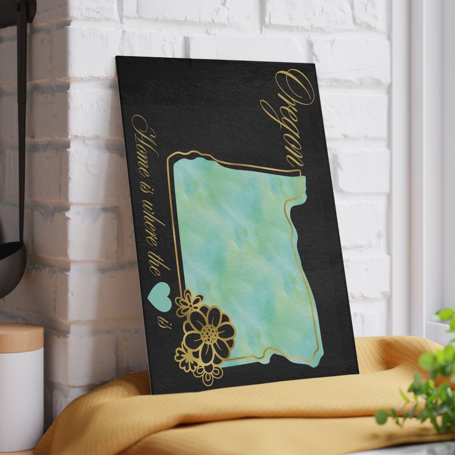 💚 Oregon State Cutting Board – Serene Aqua Style with Golden State Pride