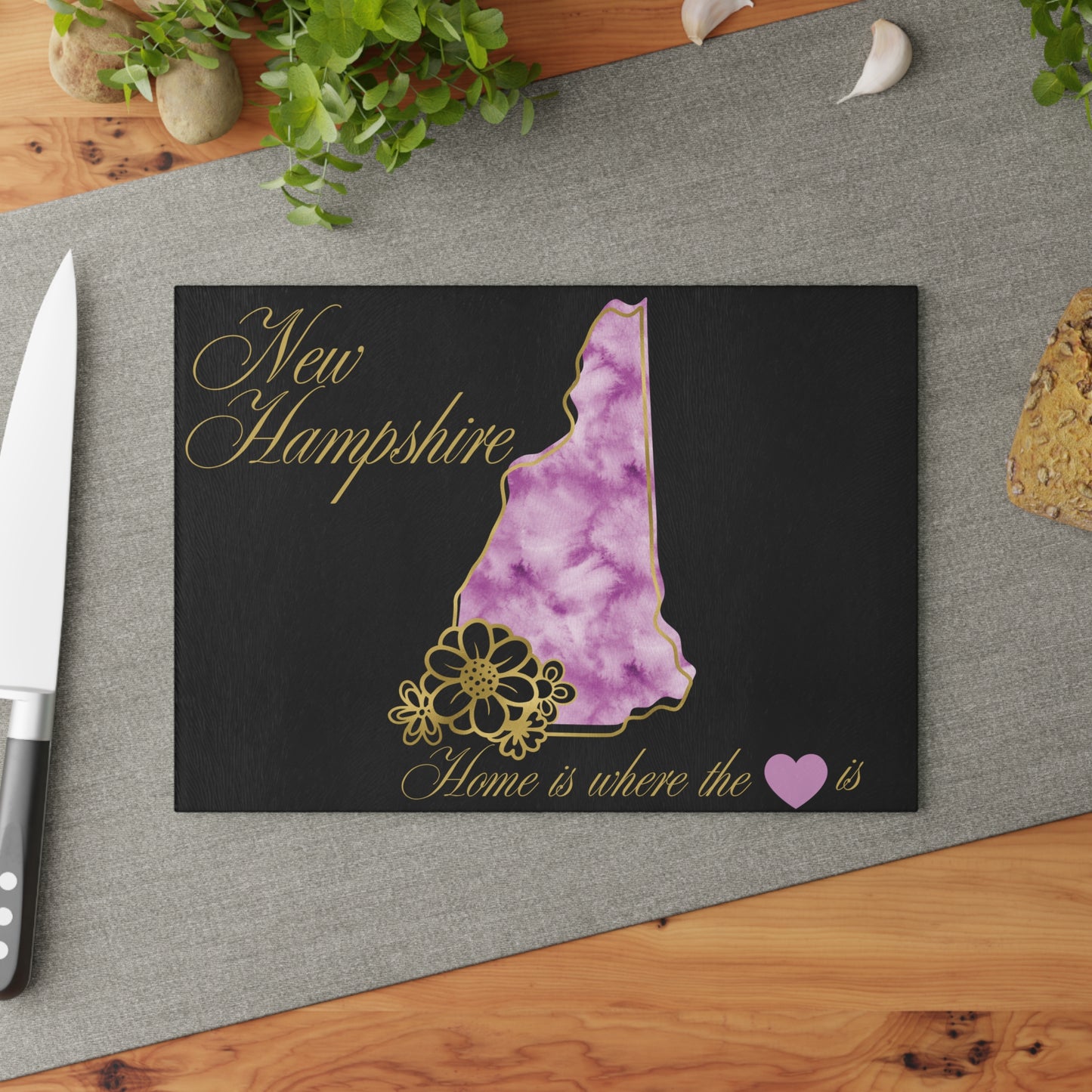 💜 New Hampshire State Floral Cutting Board – Purple Watercolor & Elegant Golden Script