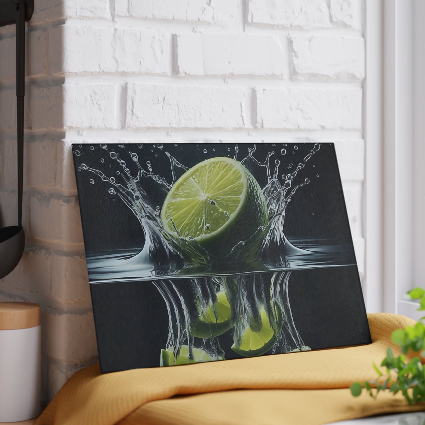 🍋 Lime Splash Glass Cutting Board – Refreshing Citrus Style for Your Kitchen