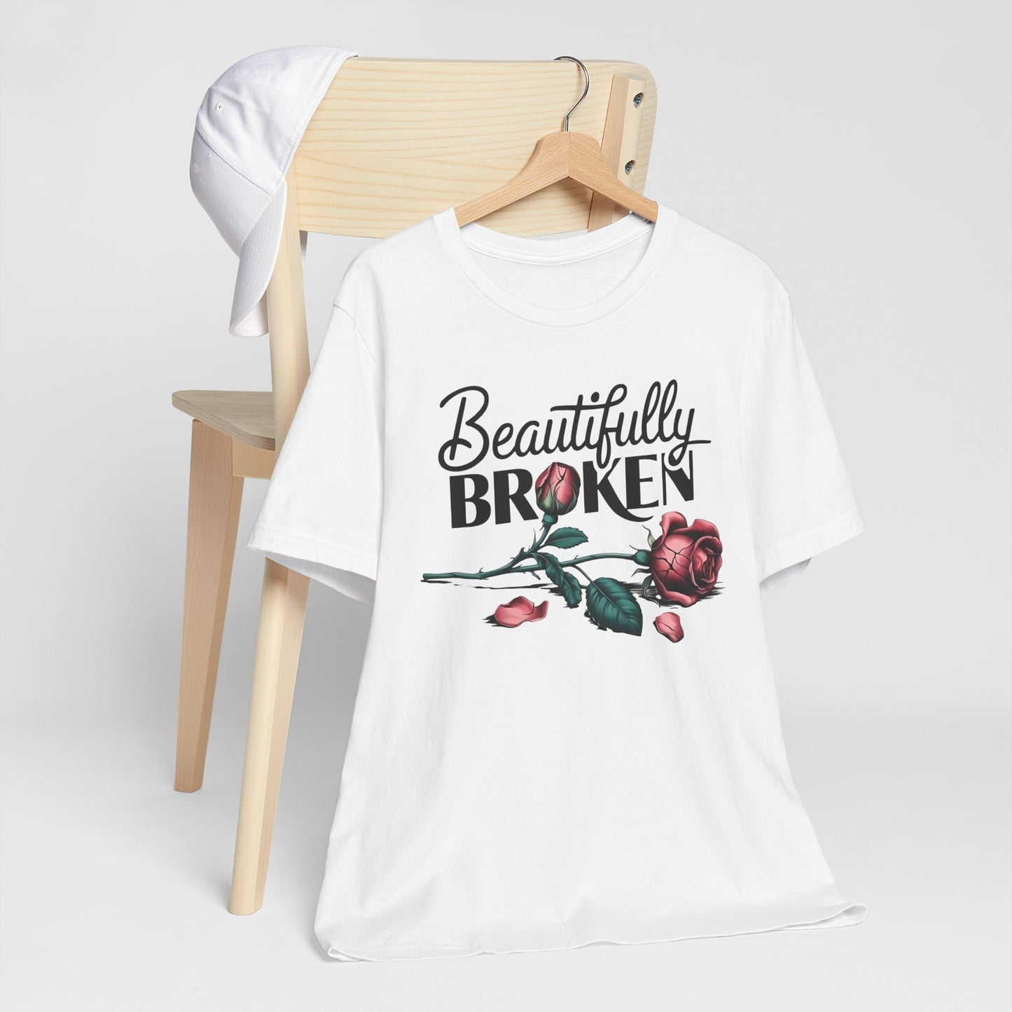 Camiseta Rosa “Beautifully Broken”: una camiseta empoderante con una elegancia suave