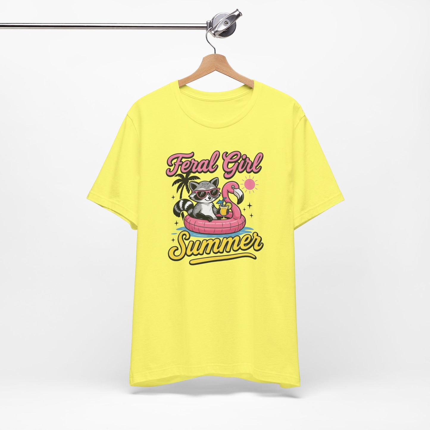 Camiseta de verano para chica salvaje: Mapache divertido con vuelo | Camiseta de verano para mujer