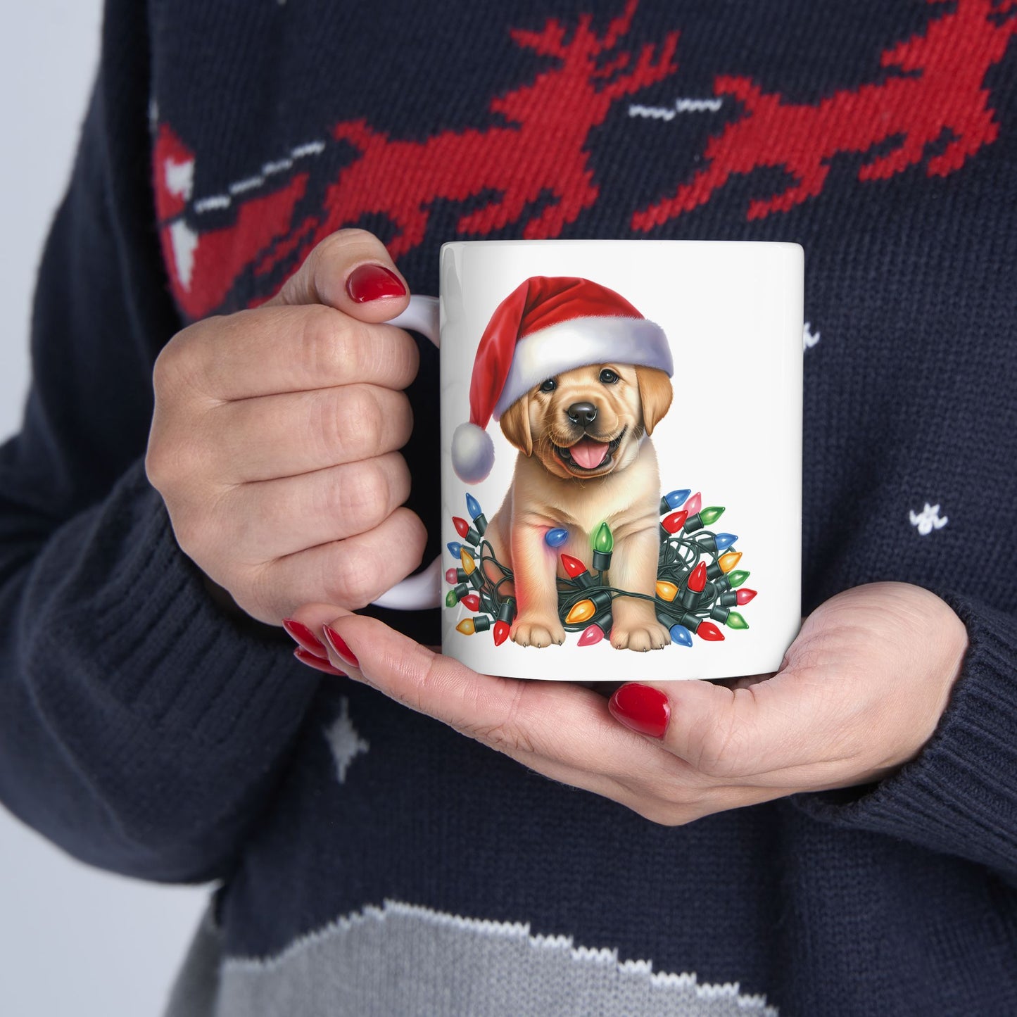 🎄 Labrador Puppy Christmas Mug – Santa Hat & Holiday Lights Cheer 🐾