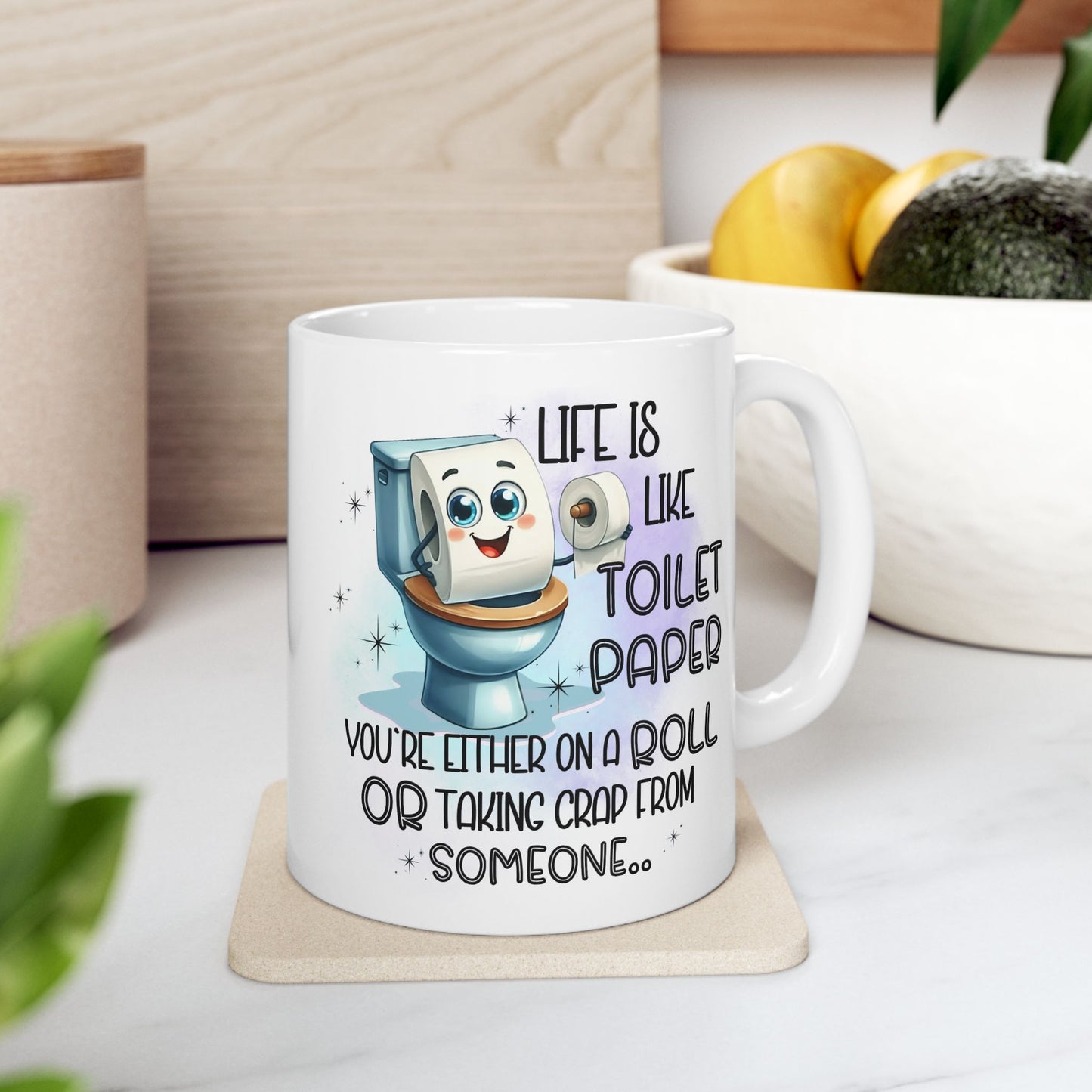 Taza de café "La vida es como el papel higiénico": humor de baño divertidísimo en cada sorbo