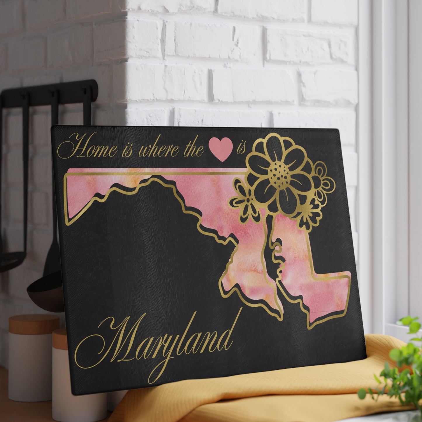 💖 Maryland State Cutting Board – Pink Pride with Elegant Charm