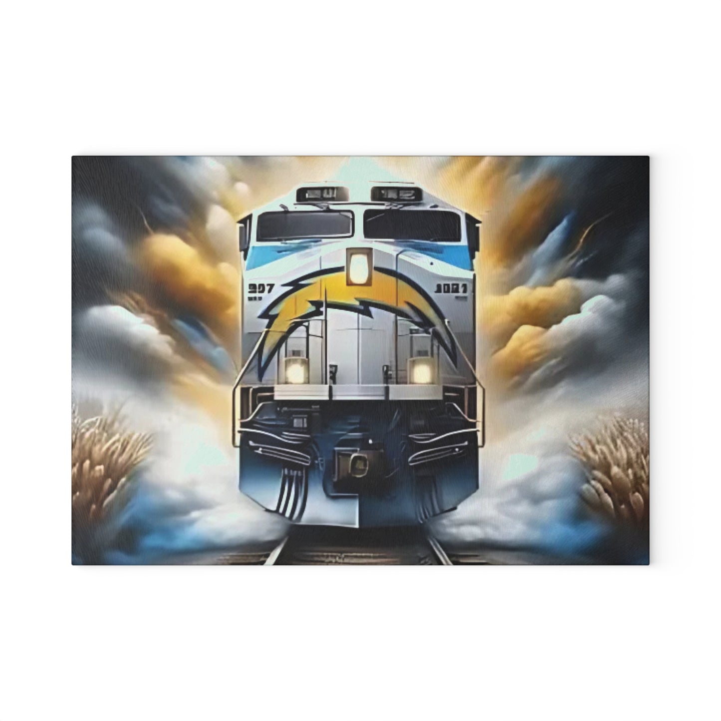 Tabla de cortar de vidrio Express en azul pálido y amarillo: arte de tren eléctrico para cocinas luminosas y llenas de energía