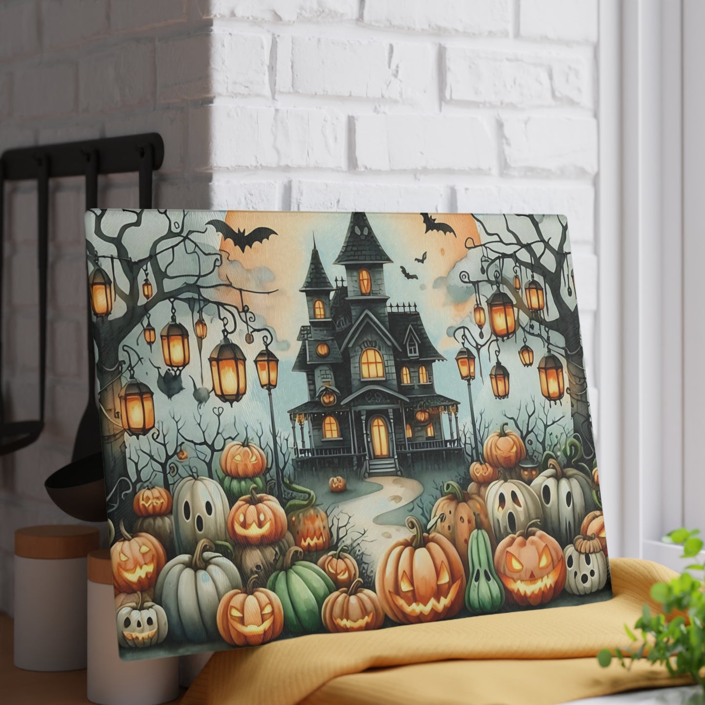🎃👻 Haunted Halloween Mansion Cutting Board – Spooky Elegance for Your Kitchen 👻🎃