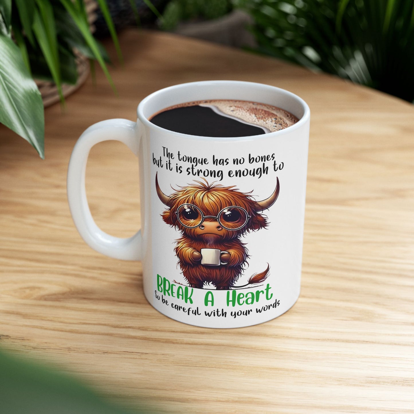 Taza de café "Rompe un corazón" de vaca de las Tierras Altas: un dulce recordatorio con un mensaje poderoso
