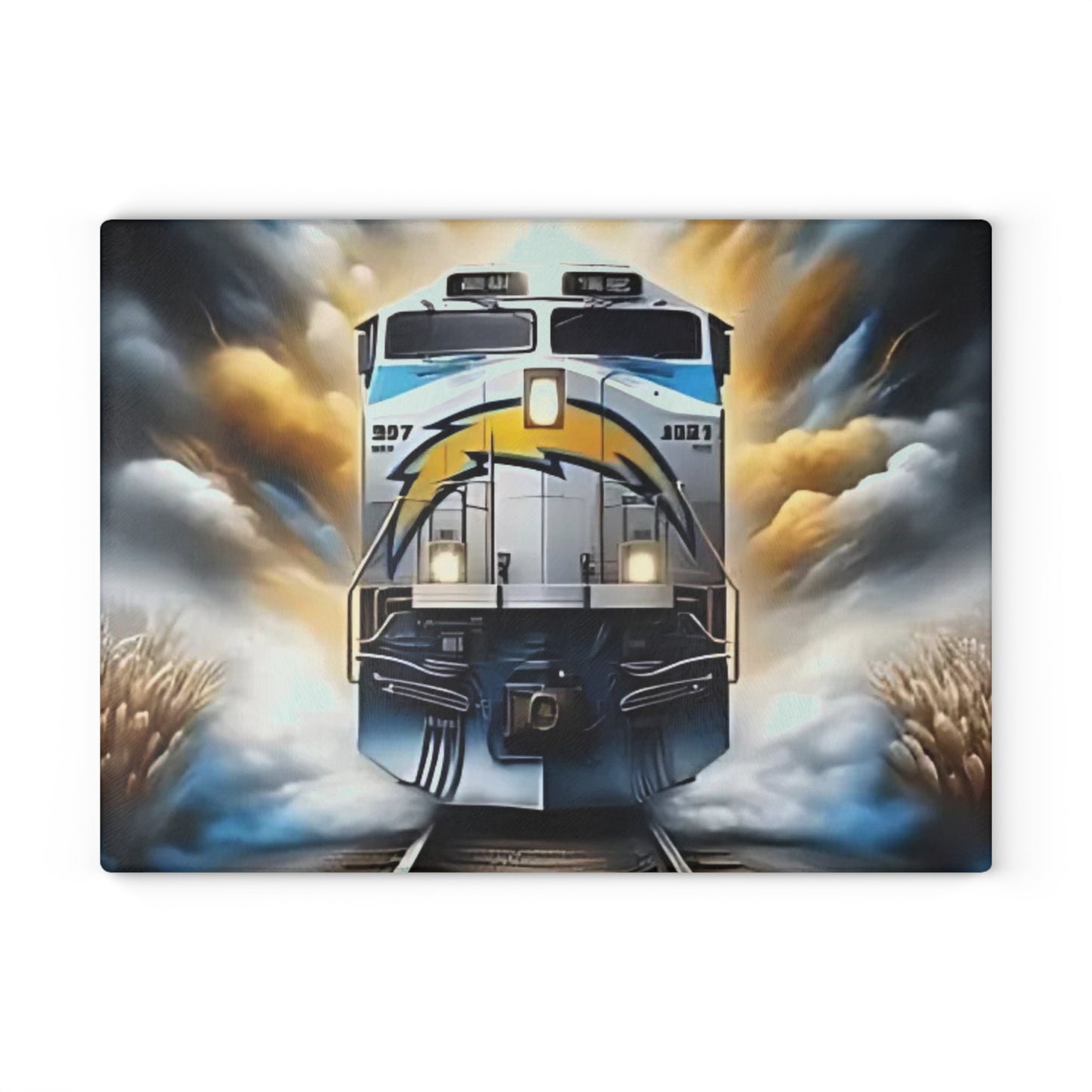 Tabla de cortar de vidrio Express en azul pálido y amarillo: arte de tren eléctrico para cocinas luminosas y llenas de energía