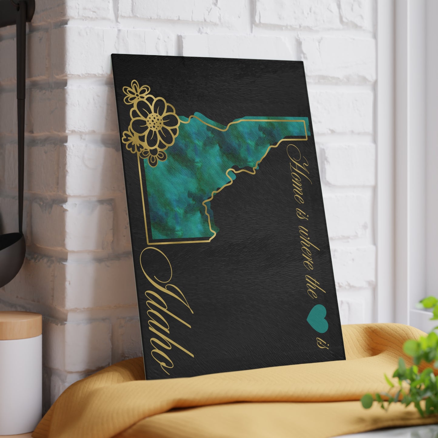 💚 Idaho State Cutting Board – Mountain Hues and Gem State Charm