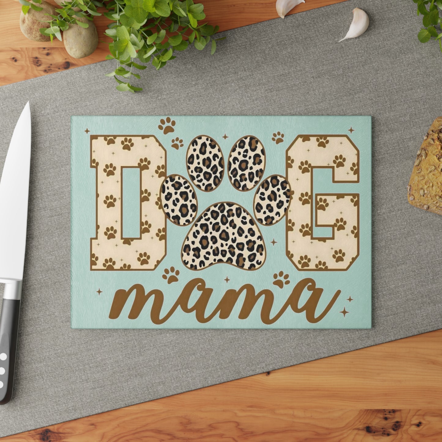 Tabla de cortar de vidrio templado Dog Mama – Diseño de huella de leopardo