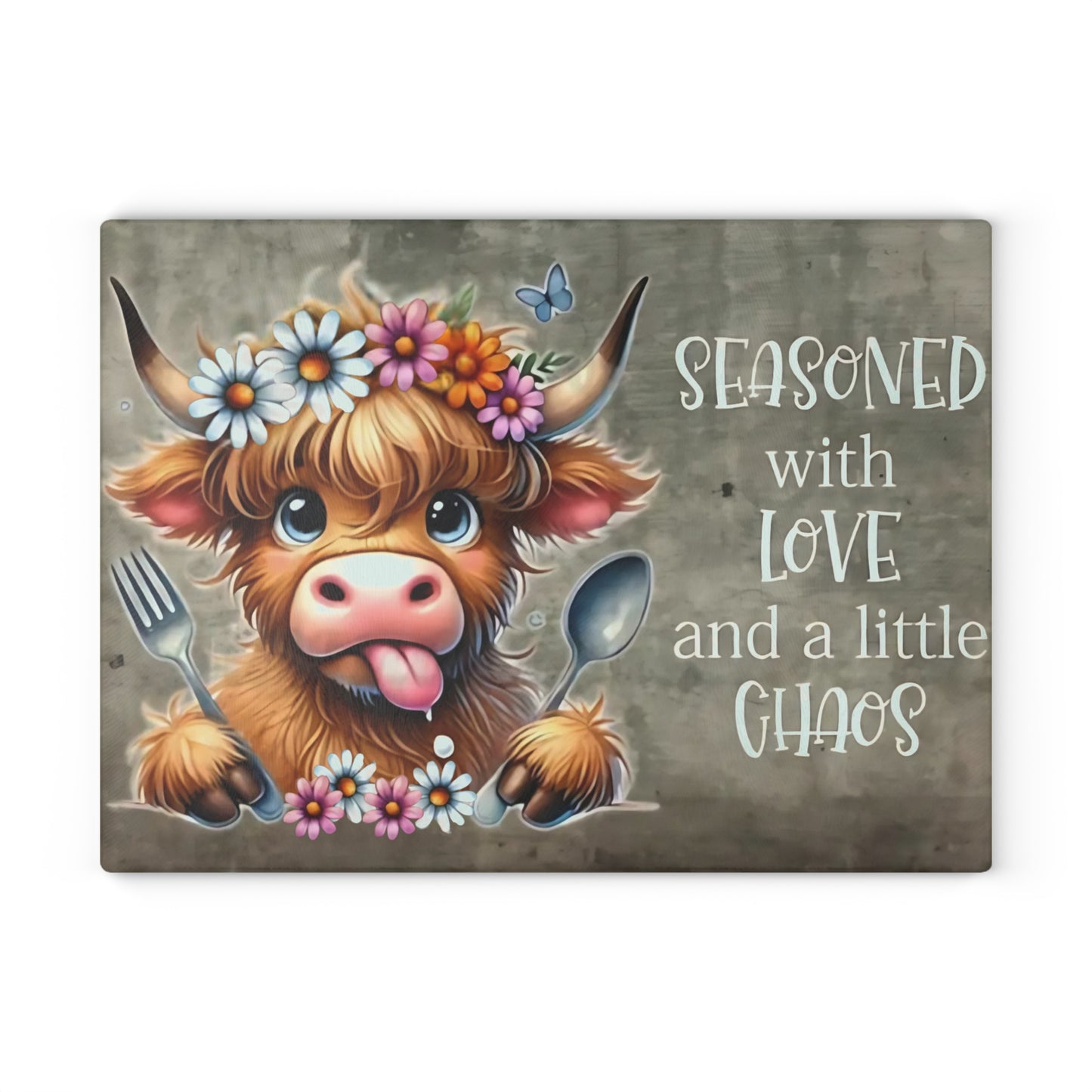 Tabla de cortar de vidrio templado Highland Cow "Sazonada con amor y un poco de caos"