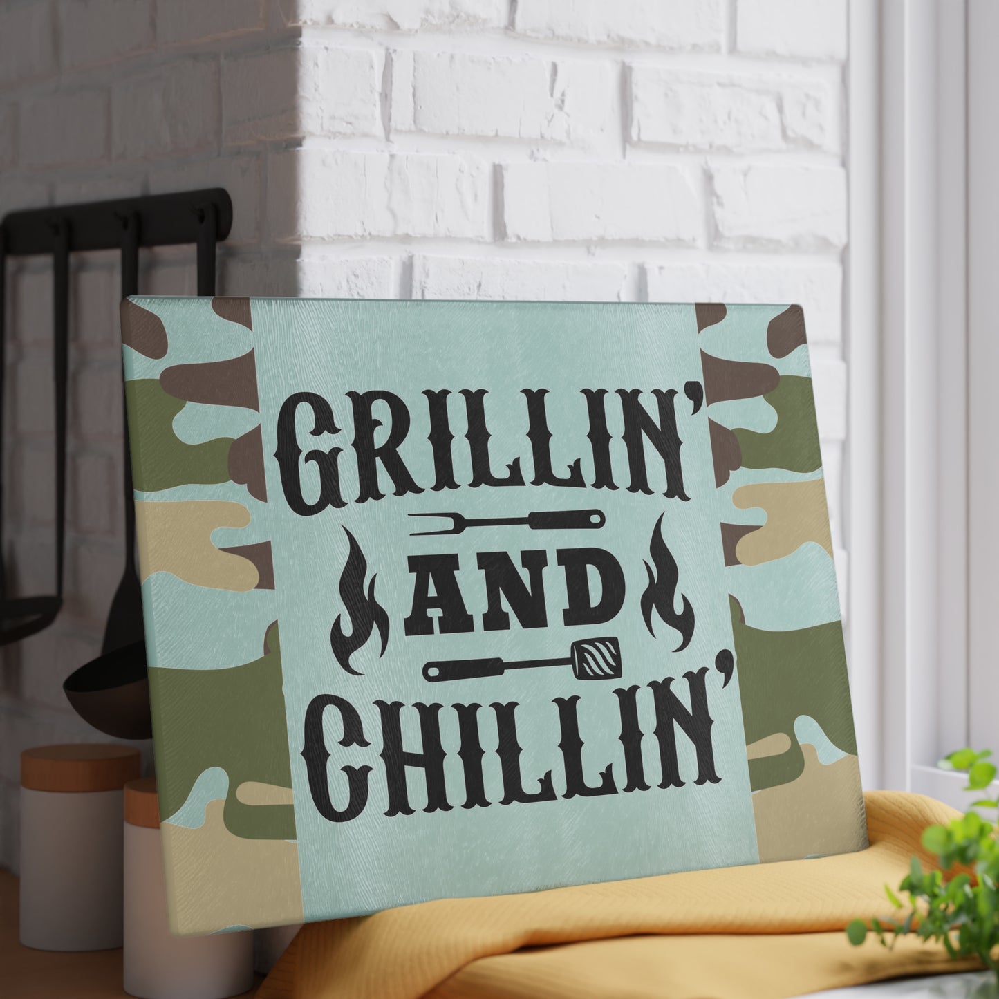 Tabla de cortar de vidrio GRILLIN AND CHILLIN – Estilo camuflaje para preparar barbacoa 🍔
