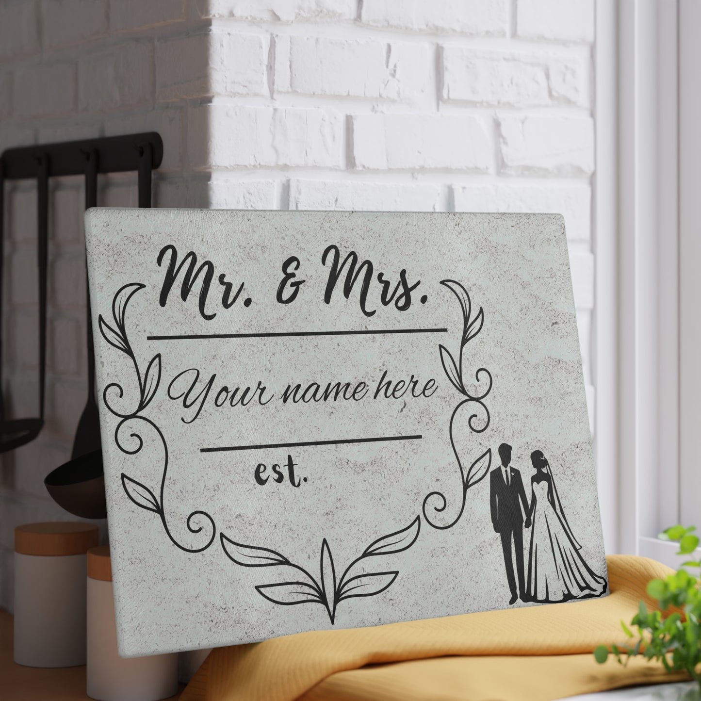 Tabla de cortar personalizada para boda de Sr. y Sra.: un elegante recuerdo para recién casados