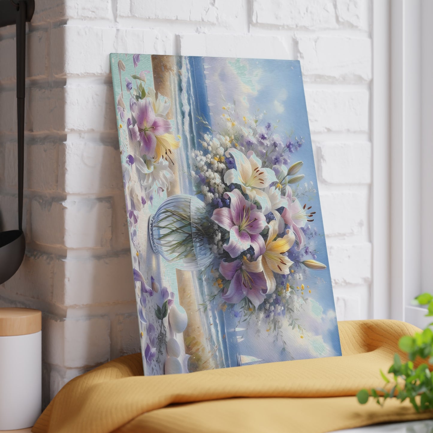 Tabla de cortar con diseño de lirios marinos: decoración floral costera para cocinas elegantes