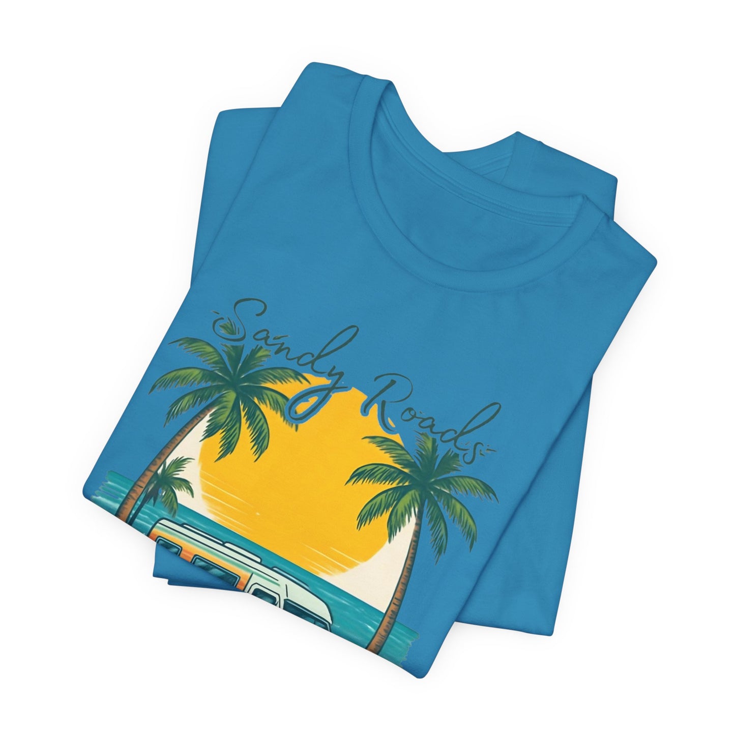 Camiseta Sandy Roads & Salty Air: Camisa playera ligera para mujer para días costeros y ambiente veraniego.