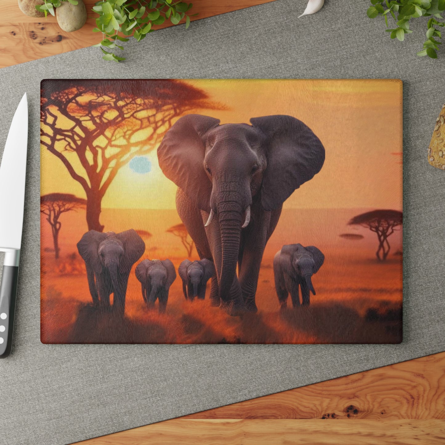 Tabla de cortar de elefante, elefantes bebés, decoración de vida silvestre, cocina con temática animal, regalo familiar, temática de safari, tabla de charcutería, amante de los elefantes