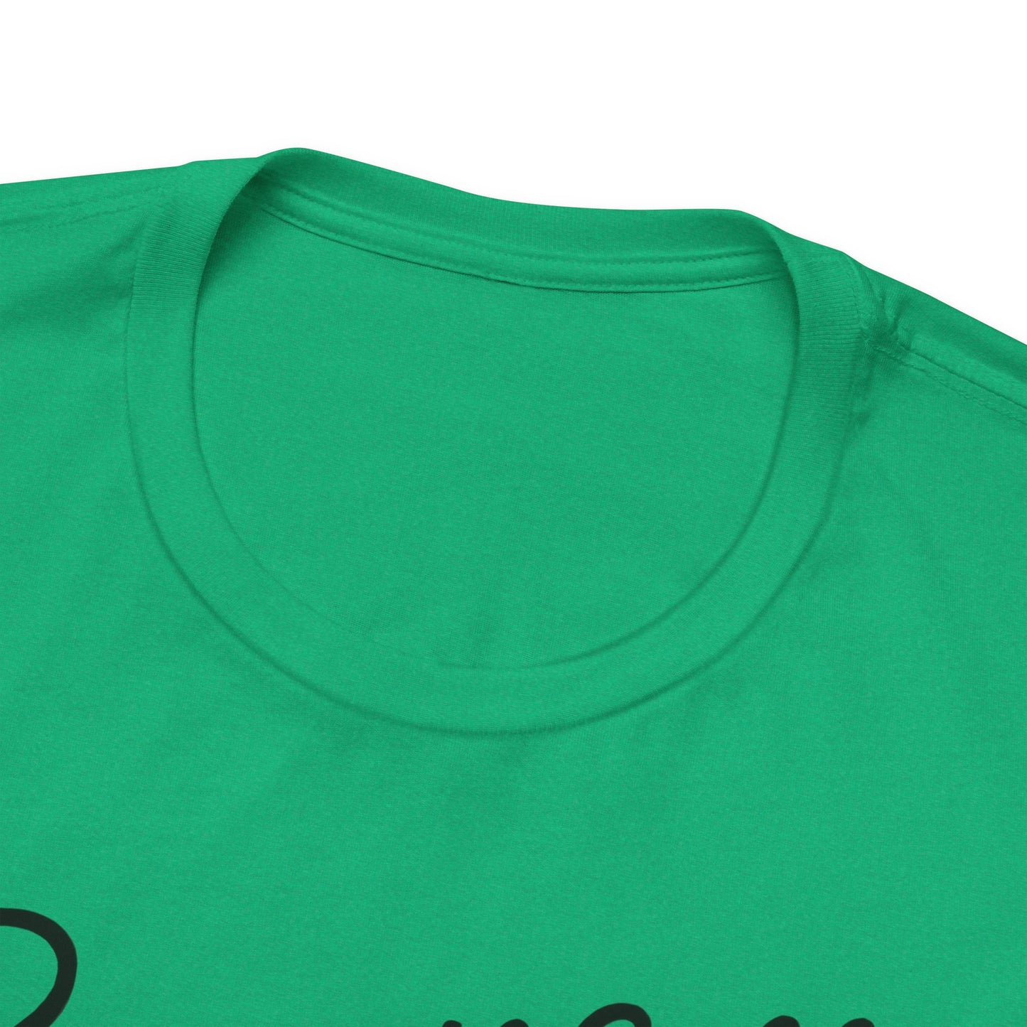 Camiseta Rosa “Beautifully Broken”: una camiseta empoderante con una elegancia suave