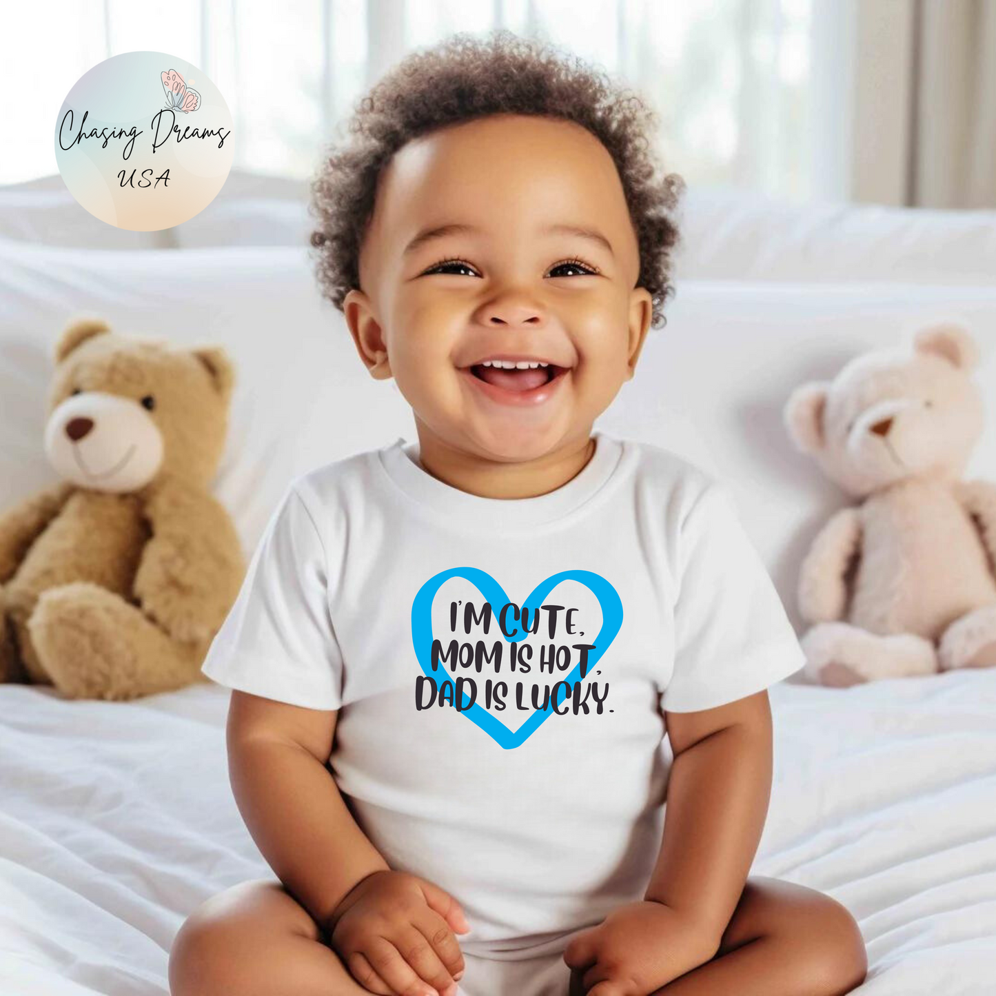 Body de bebé "Soy lindo, mamá es sexy, papá tiene suerte" | Body divertido con corazón | Opción orgánica disponible