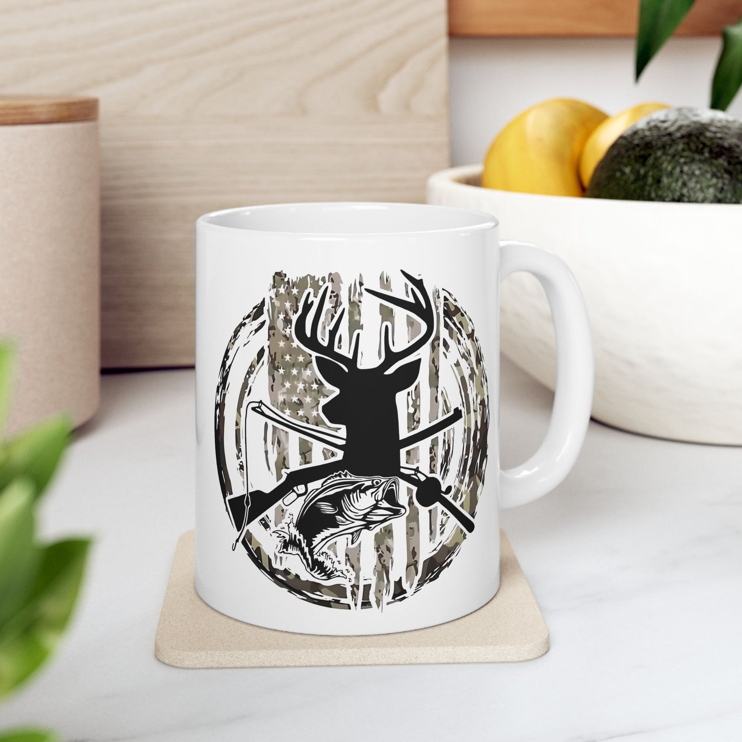 🦌🎣 TORN CAMO FLAG – Buck, Bass, Rifle & Fishing Rod Mug USA🔥