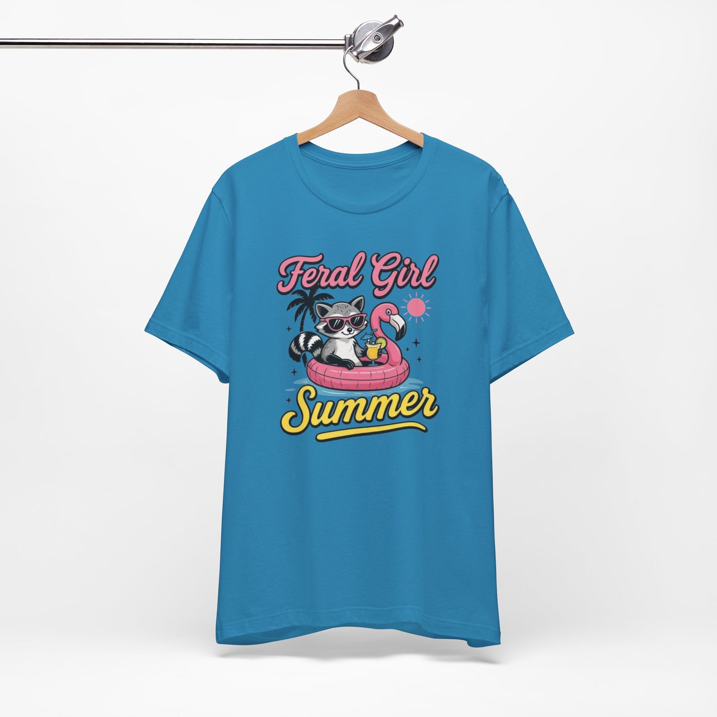 Camiseta de verano para chica salvaje: Mapache divertido con vuelo | Camiseta de verano para mujer
