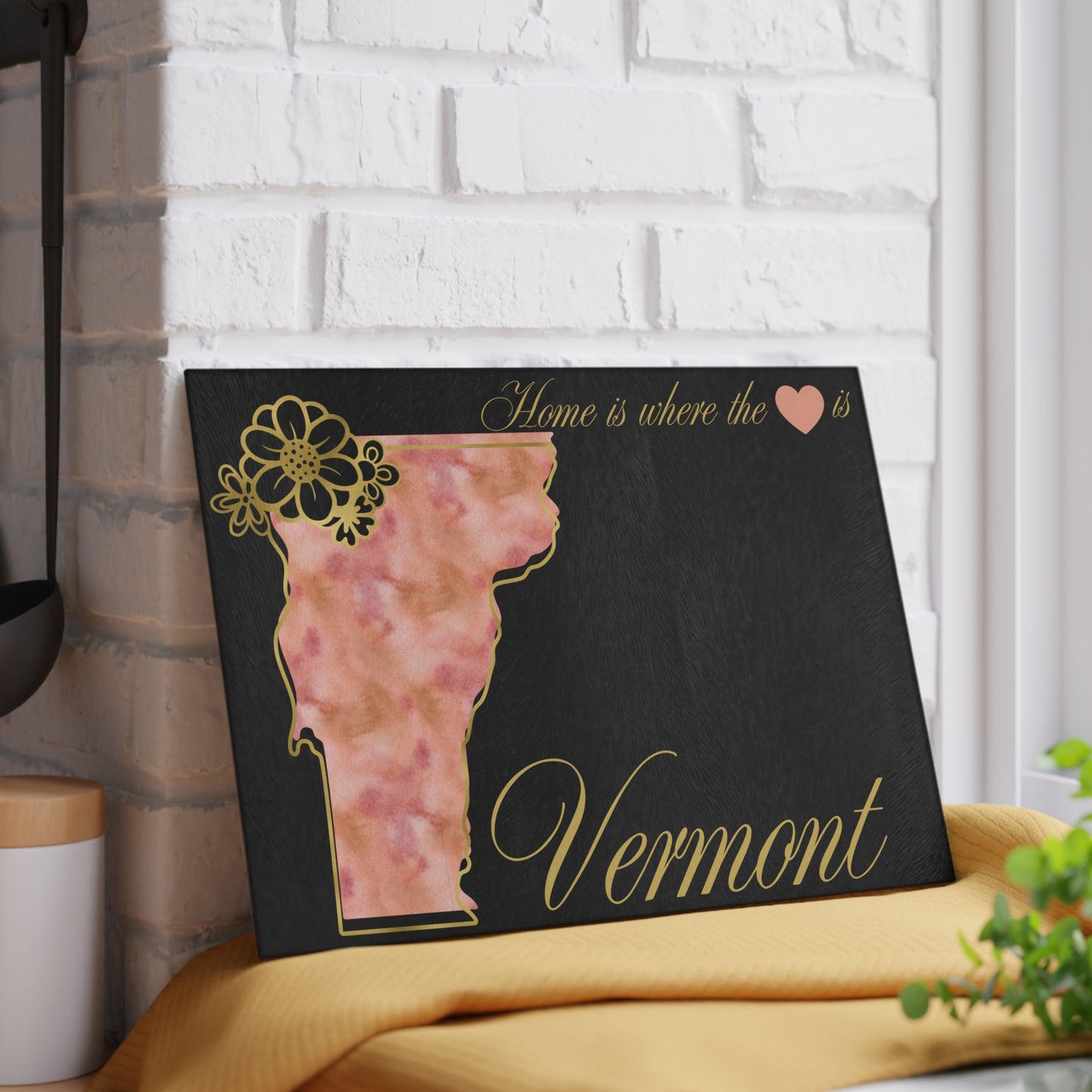🍁 Vermont Floral State Cutting Board – Maple-Toned Charm for Cozy Kitchens 🌸