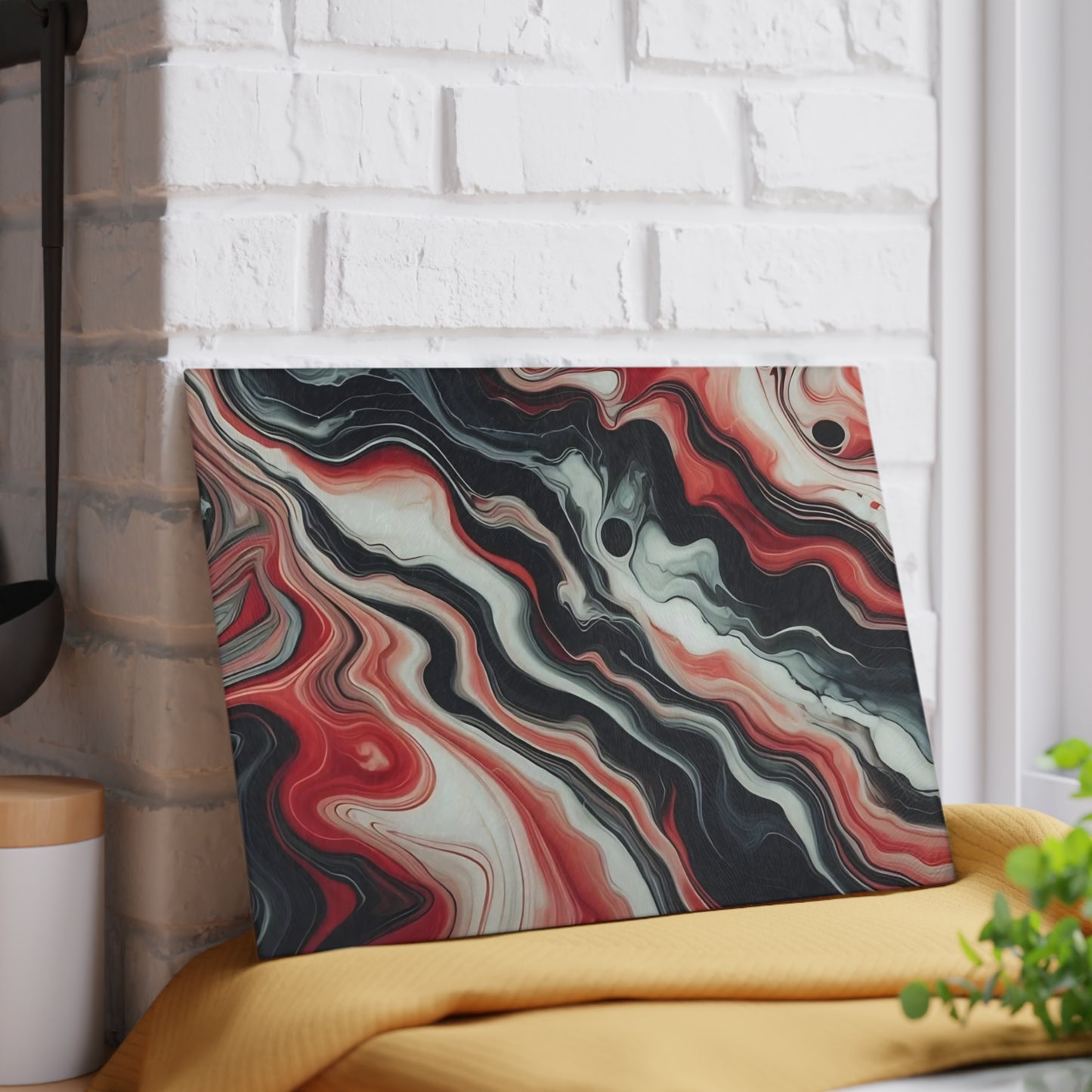 Tabla de cortar de vidrio con diseño de mármol rojo, negro y blanco: decoración de cocina moderna inspirada en el mármol, un regalo elegante y funcional.