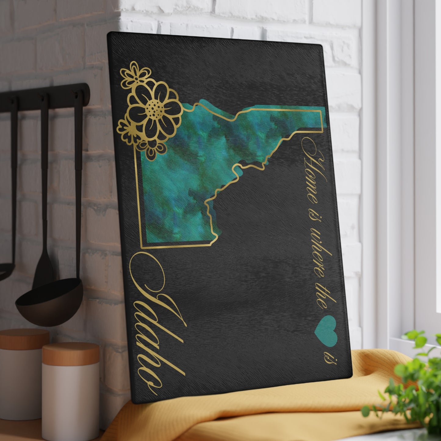 💚 Idaho State Cutting Board – Mountain Hues and Gem State Charm