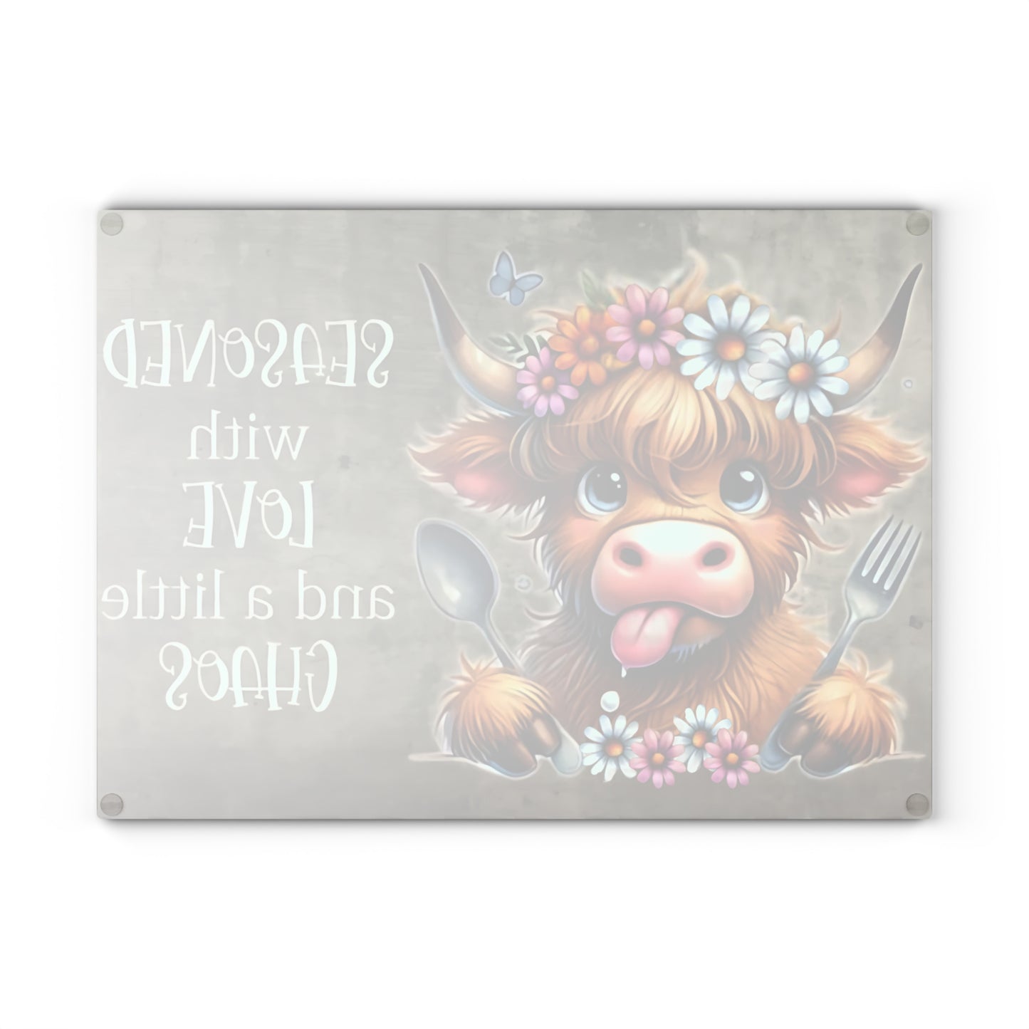 Tabla de cortar de vidrio templado Highland Cow "Sazonada con amor y un poco de caos"