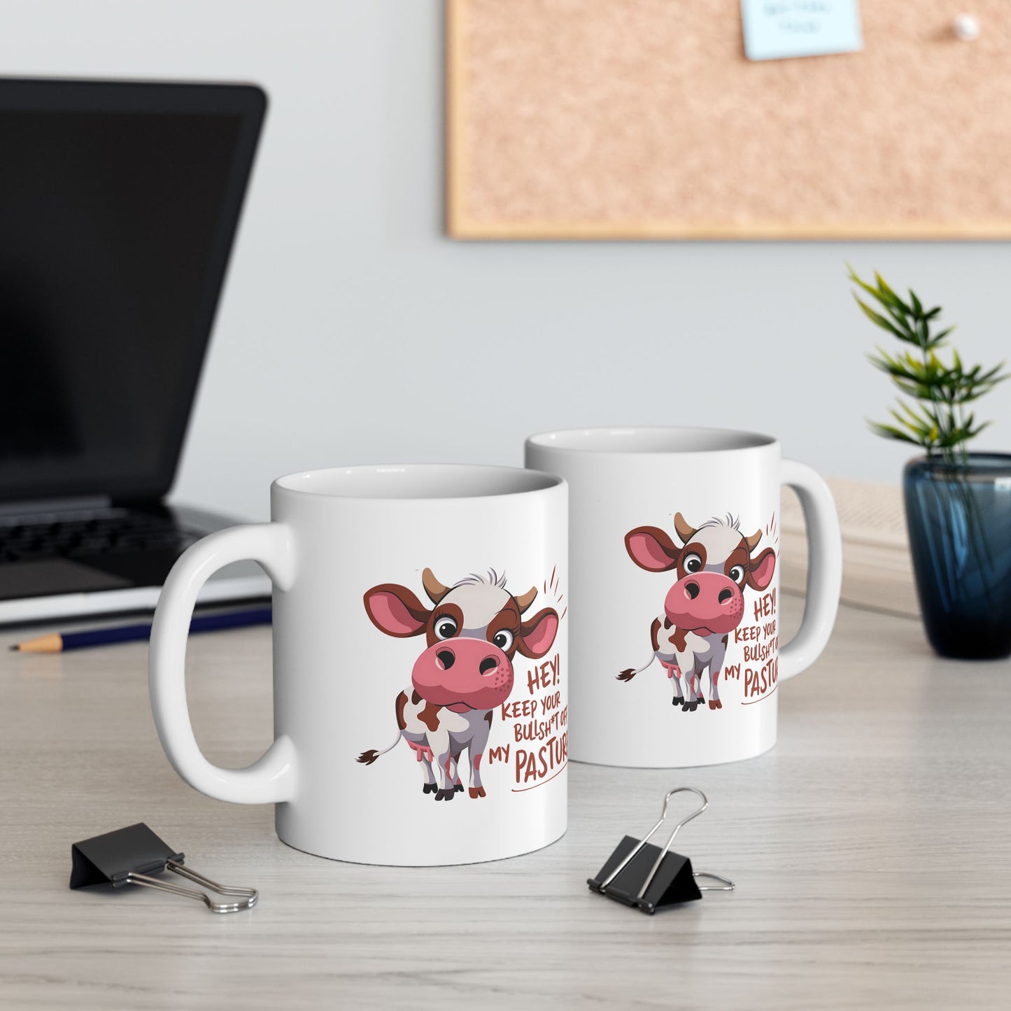 🐮 ¡Mantén tus tonterías lejos de mi pasto! – Taza divertida de vaca para almas atrevidas ☕