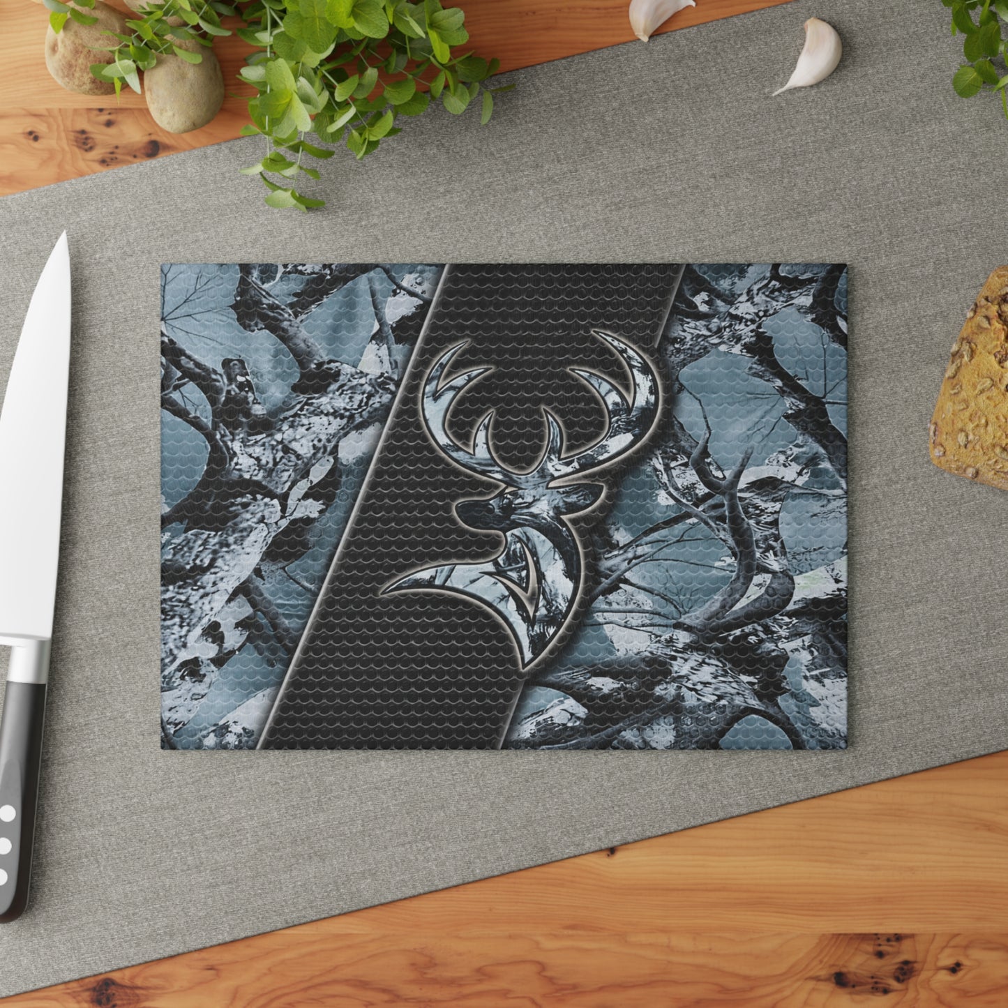 Camo Deer Buck Glass Cutting Board – Rustic Hunting Lodge Kitchen Art