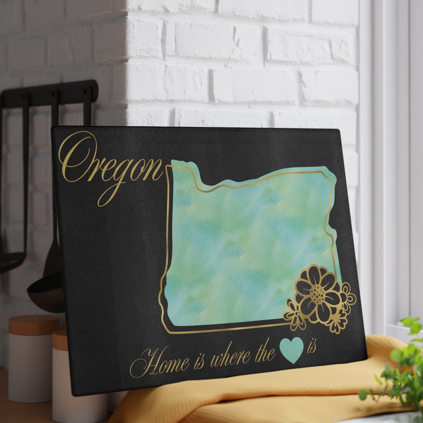 💚 Oregon State Cutting Board – Serene Aqua Style with Golden State Pride