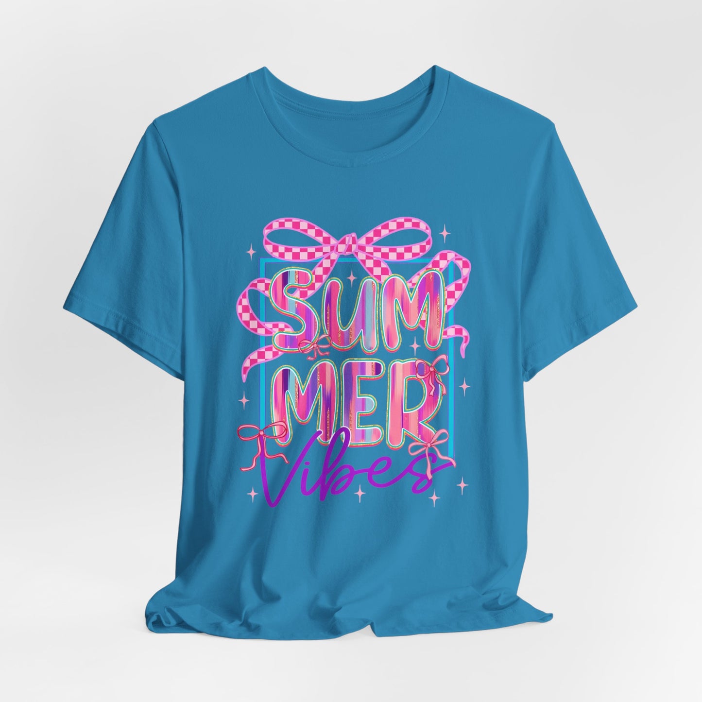 ☀️ Camiseta Summer Vibes: una camiseta gráfica bonita y cómoda para días de playa, barbacoas y vacaciones.