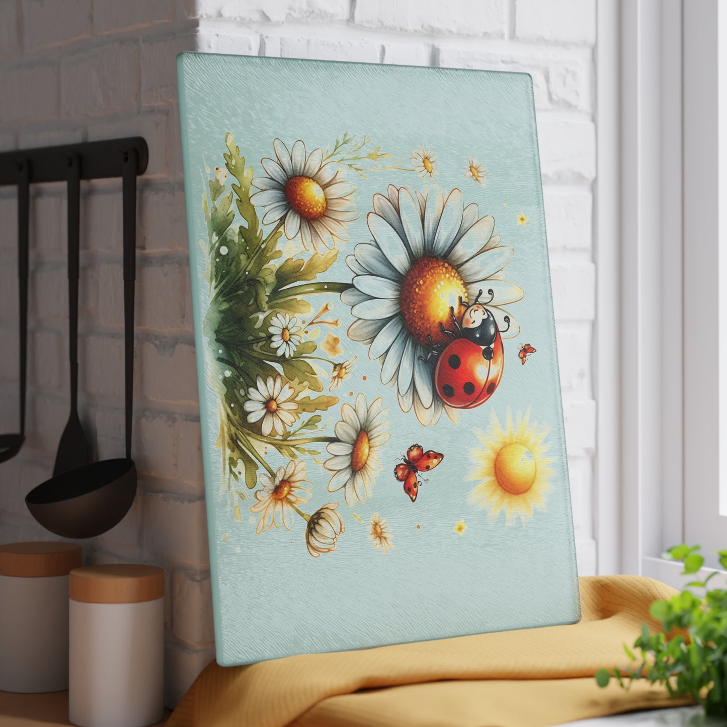 🌼🐞 Ladybug & Daisies Cutting Board – Cheerful Charm for Your Kitchen 🌞