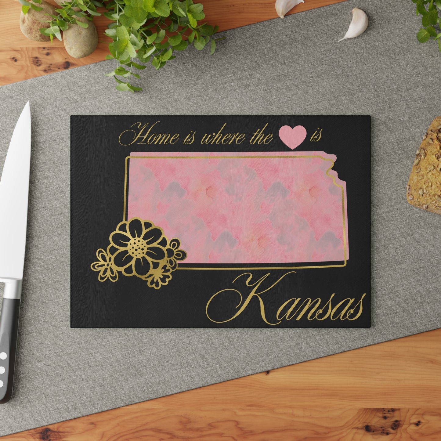 💗 Kansas State Cutting Board – Blushing Pride with Heartfelt Charm