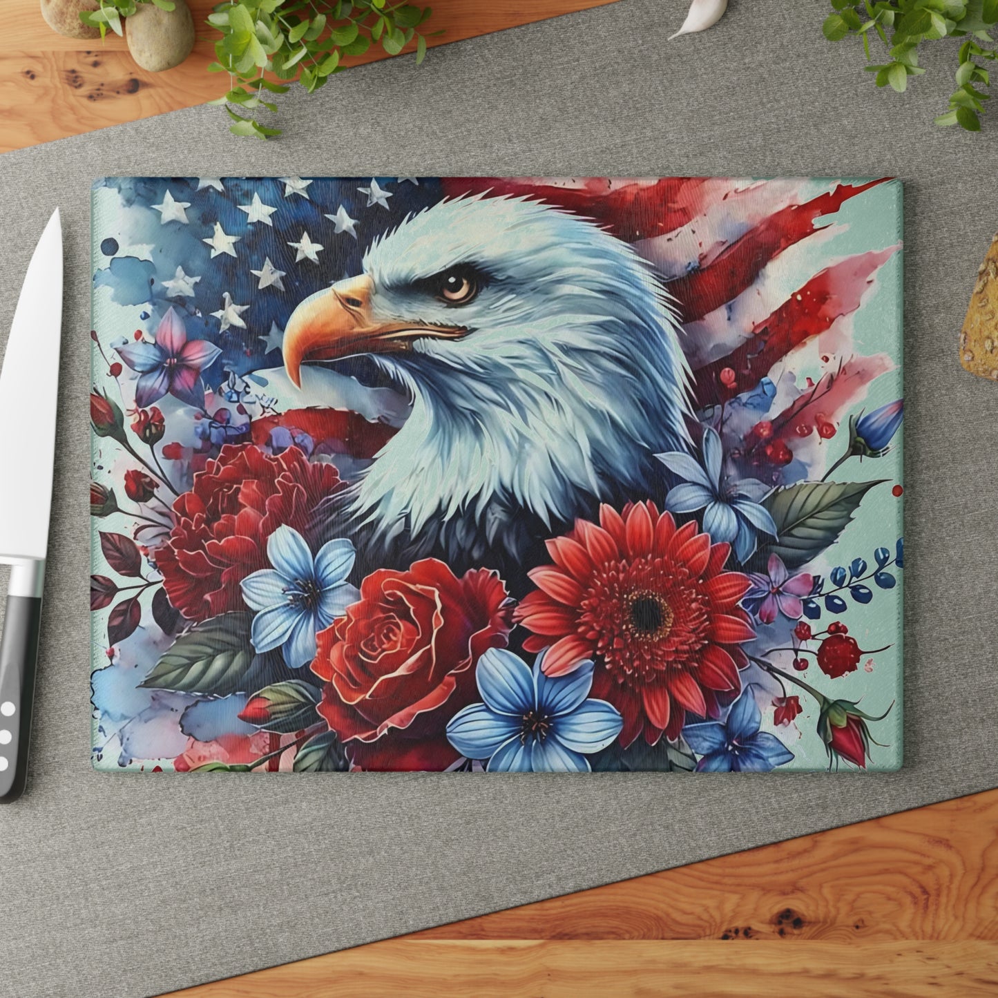 Tabla de cortar con diseño de águila calva y bandera estadounidense, regalo único, tabla de cortar de vidrio, tabla de charcutería, tabla de cortar personalizada, flores