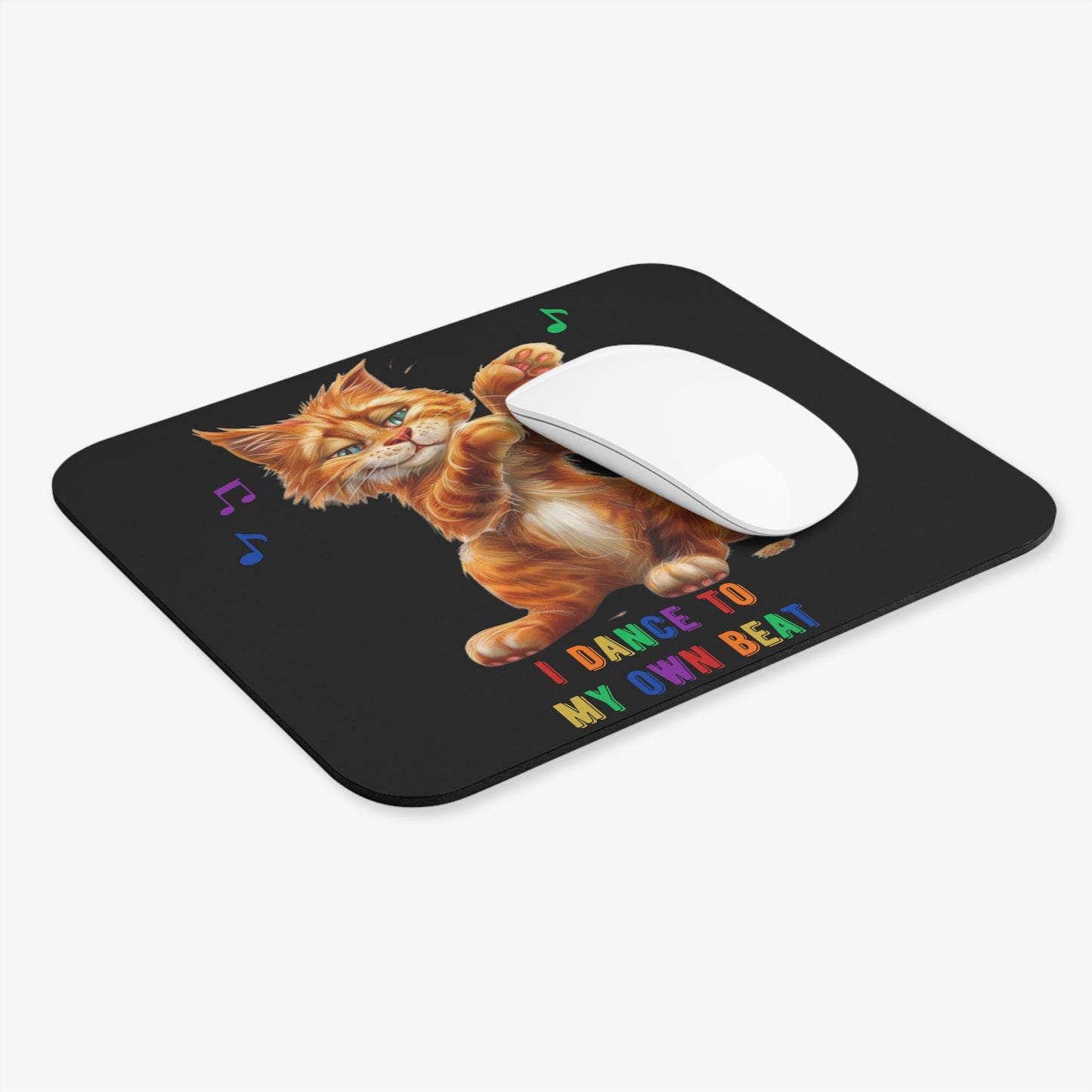 😸 BAILO A MI PROPIO RITMO – Divertida alfombrilla de ratón con gato atigrado bailando