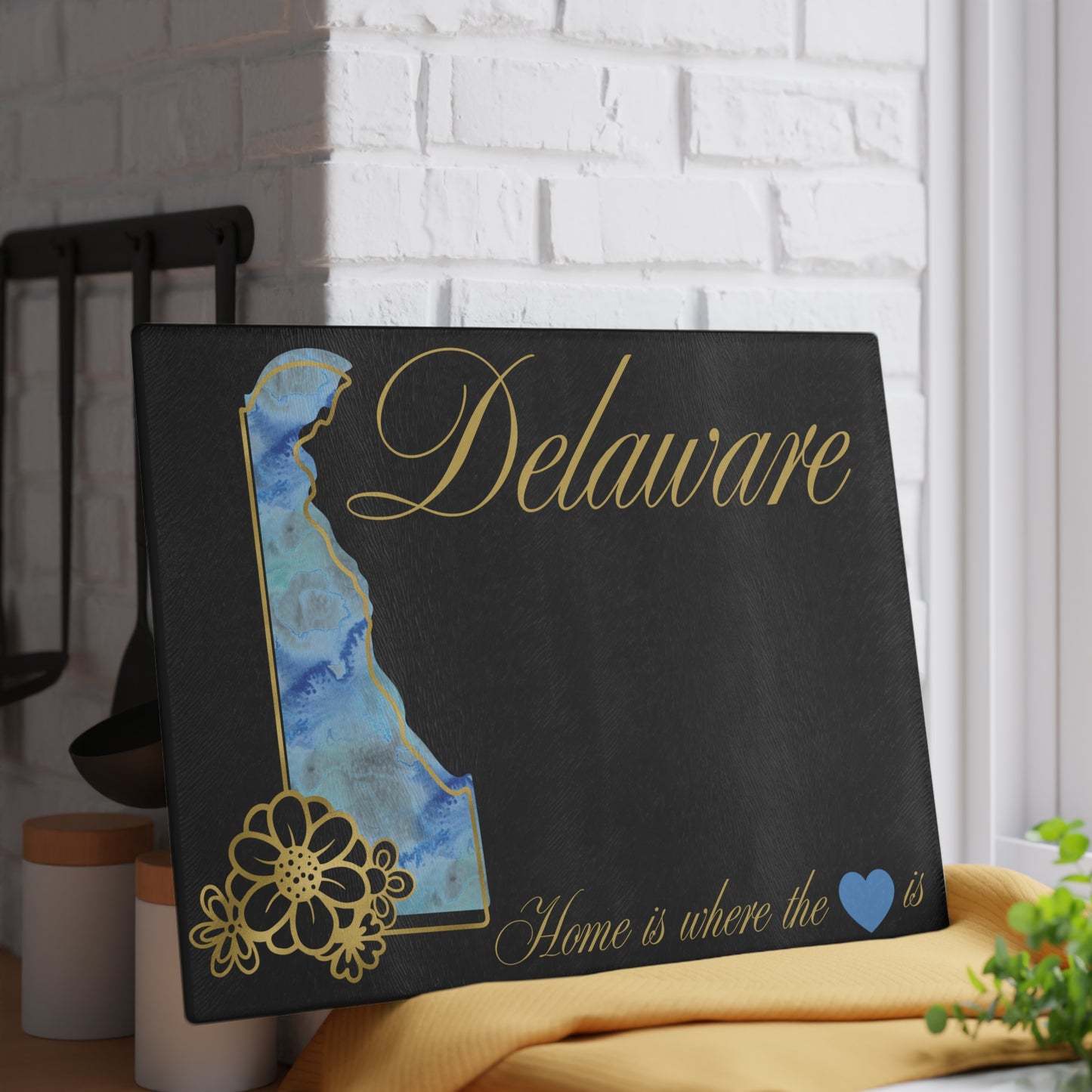 💠 Delaware Floral State Cutting Board – Coastal Charm in Elegant Blue & Gold 🌊
