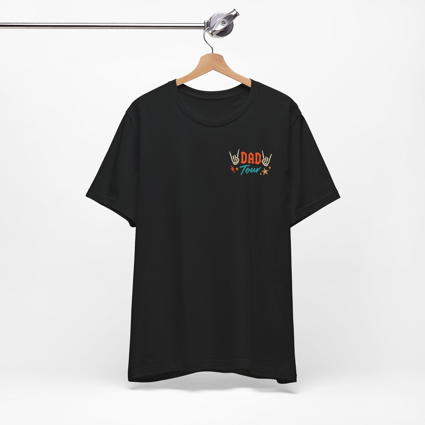 🎤 DAD TOUR – Camiseta divertida para papá inspirada en un concierto