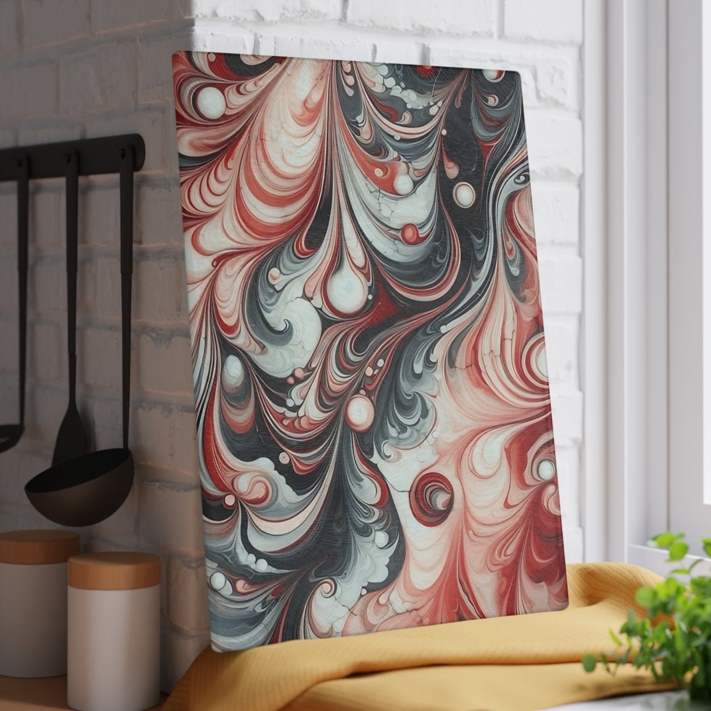 Tabla de cortar de vidrio con diseño de mármol rojo, negro y blanco: decoración de cocina moderna inspirada en el mármol, un regalo elegante y funcional.