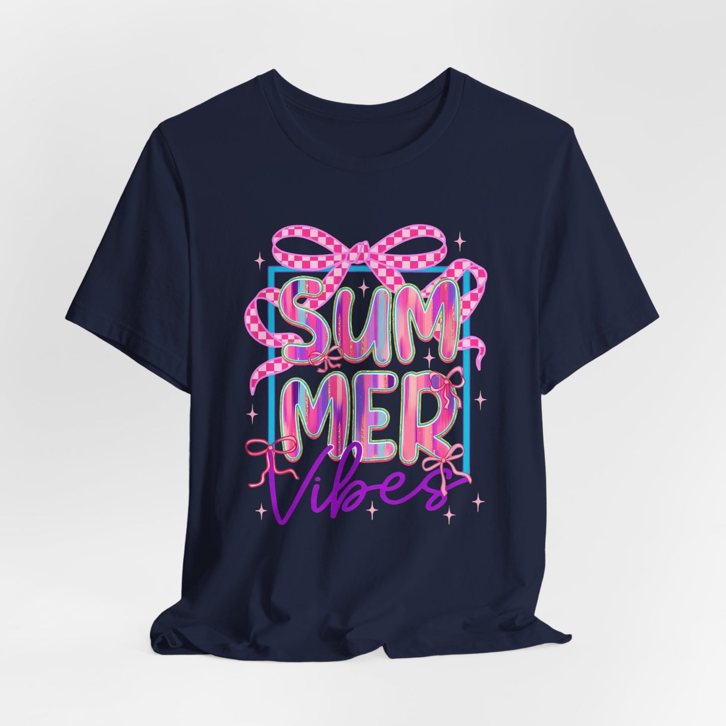 ☀️ Camiseta Summer Vibes: una camiseta gráfica bonita y cómoda para días de playa, barbacoas y vacaciones.